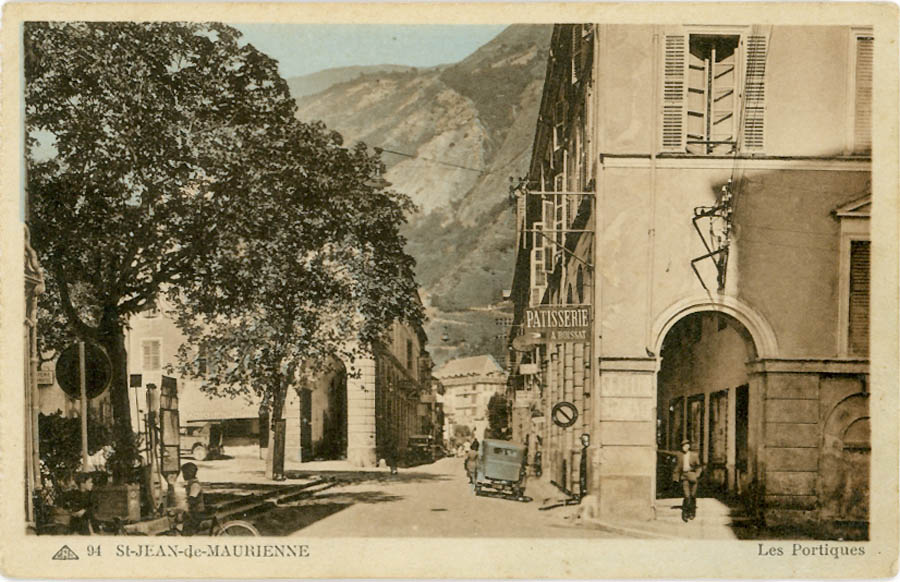 Les Portiques  Saint Jean de Maurienne